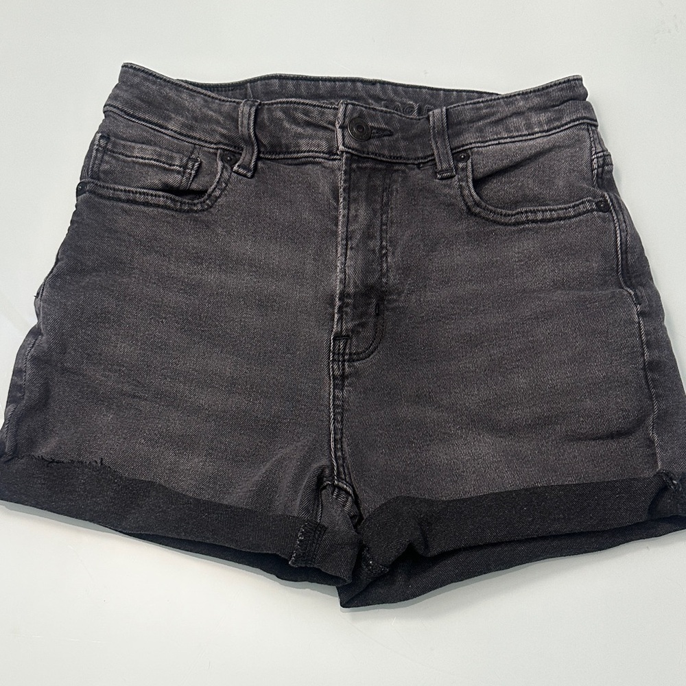 American Eagle Mom Jean Black Denim Shorts